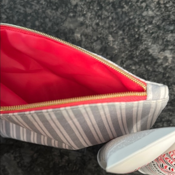 Briogeo Hair Care Duo & IPSY Striped Pouch Coral Touch BUNDLE NWT YOU GET 3items - Picture 8 of 8